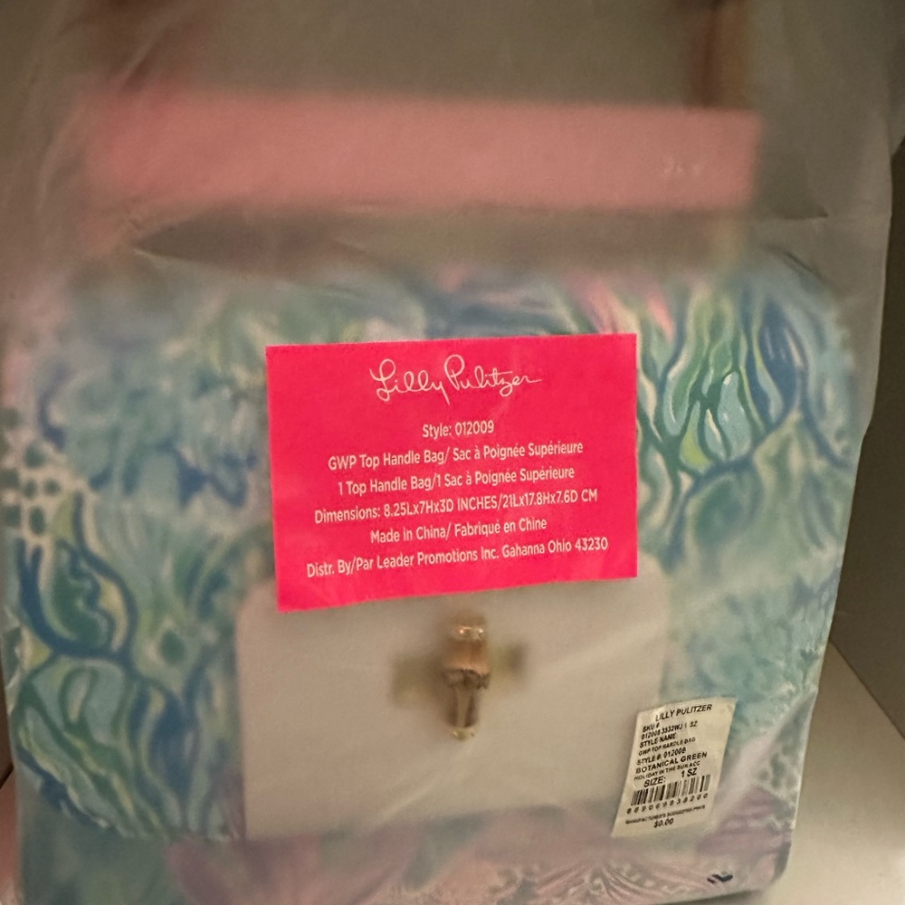 Gorgeous Lilly Pulitzer bag. Stock photo for details